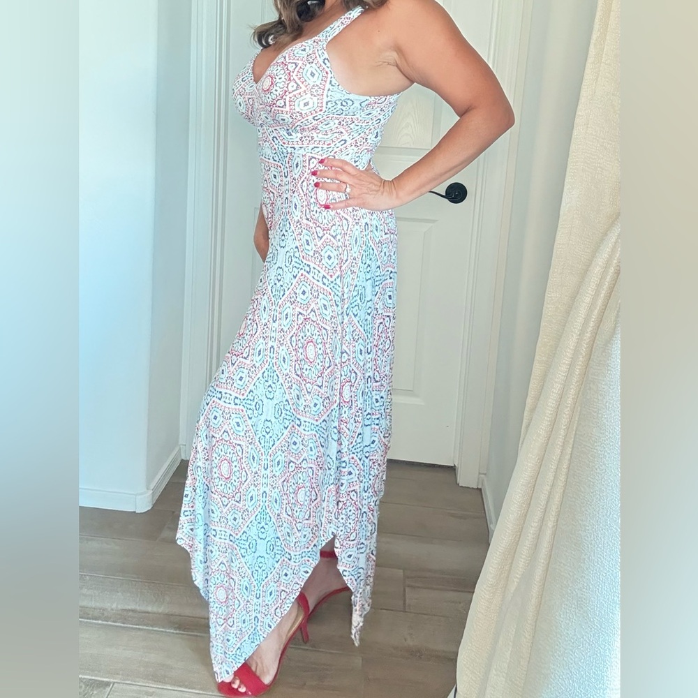 Sleeveless Patterned Maxi Dress